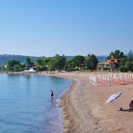 宾馆 Akroyali Seafront Retreat-modern Seascape Agios Andreas (Messenia)